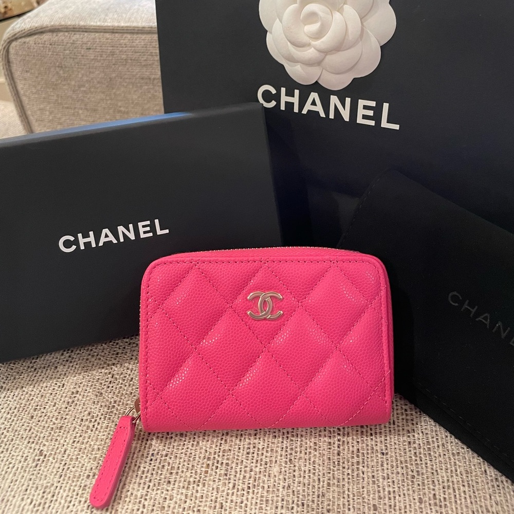 CHANEL ZIP COIN PURSE, AUTHENTIC